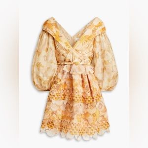 Zimmermann Dress 0P (petite) fits XS, this beautiful dress is a show stopper!